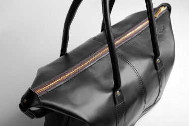 The Voyage Bag M | black